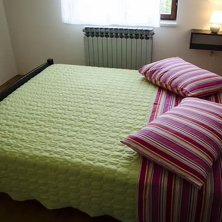 Luno Apartment *